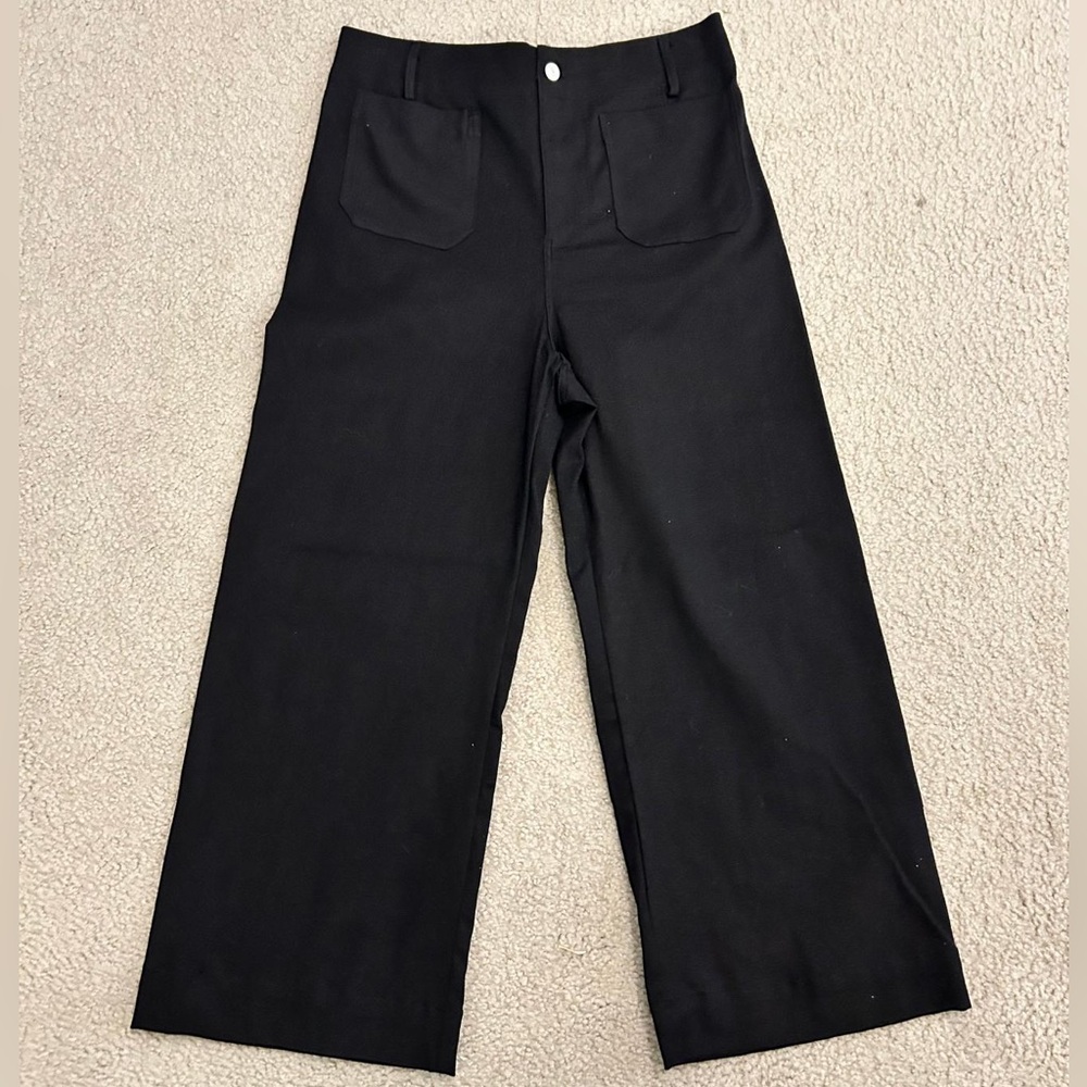 Black Woman’s Pants